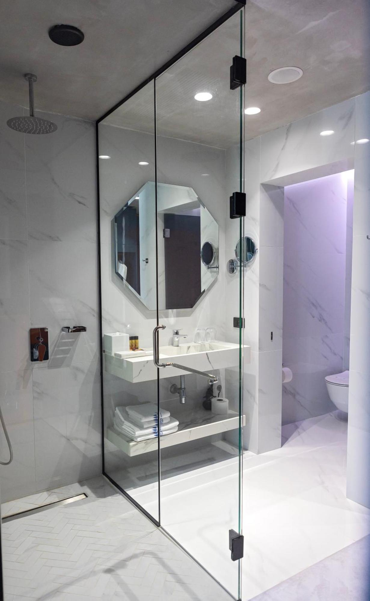 Maritim Marina Bay & Casino Adult Friendly Готель Вльора
